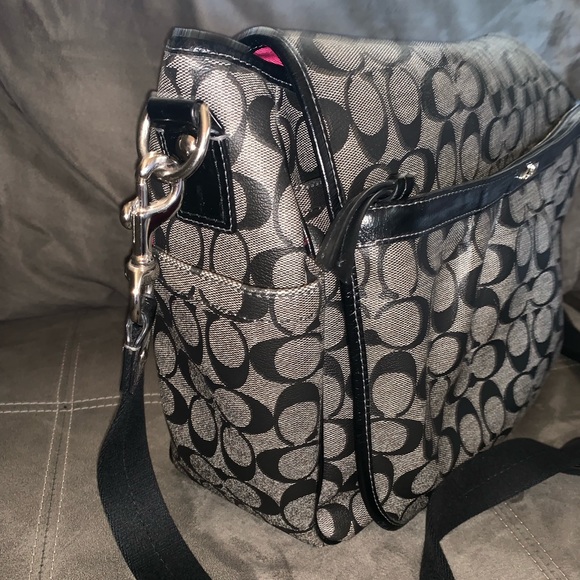 👶🏼EUC large Coach diaper bag - Picture 2 of 8